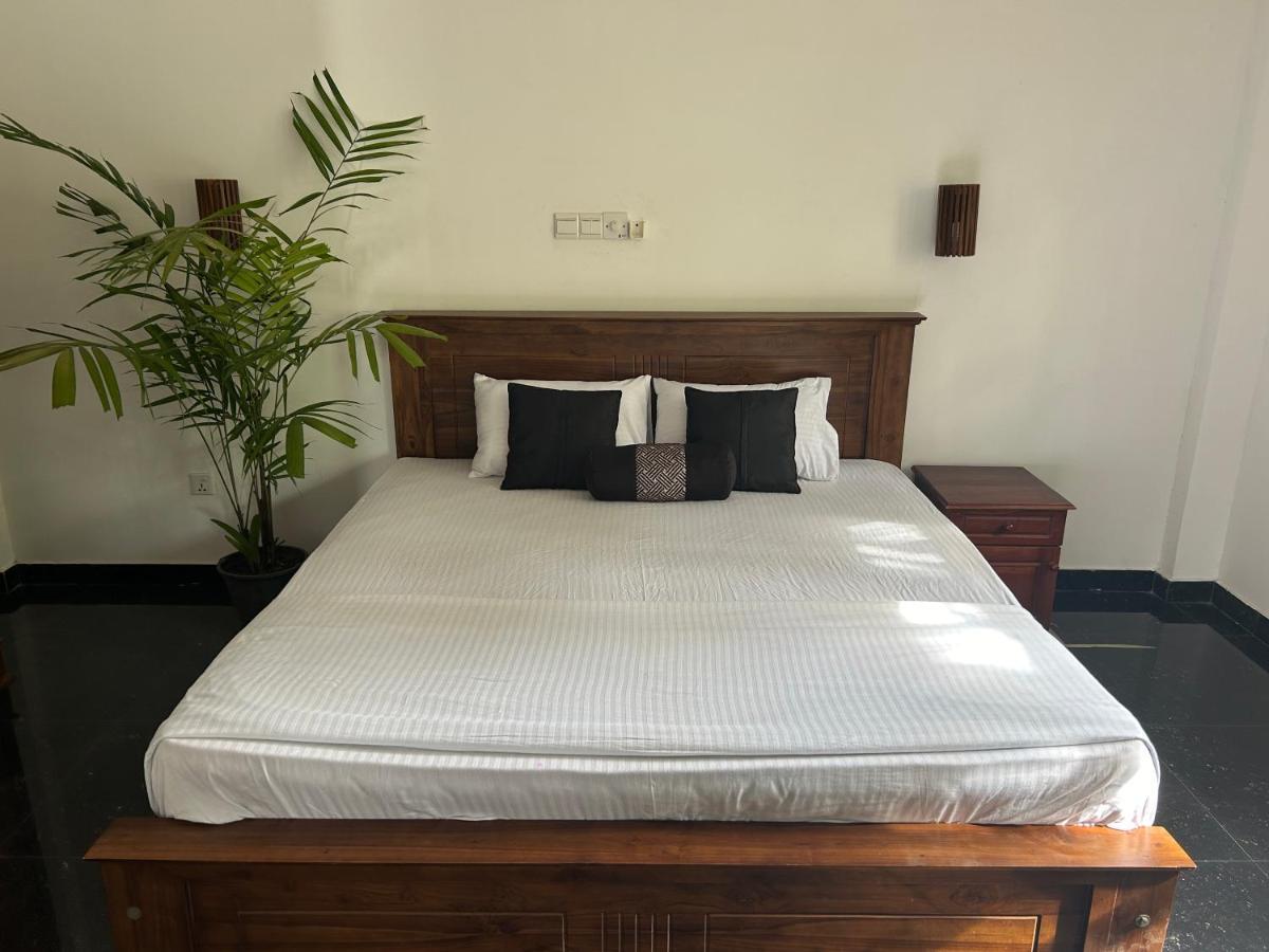 Why Not Mansion Hostel Habaraduwa Central Εξωτερικό φωτογραφία