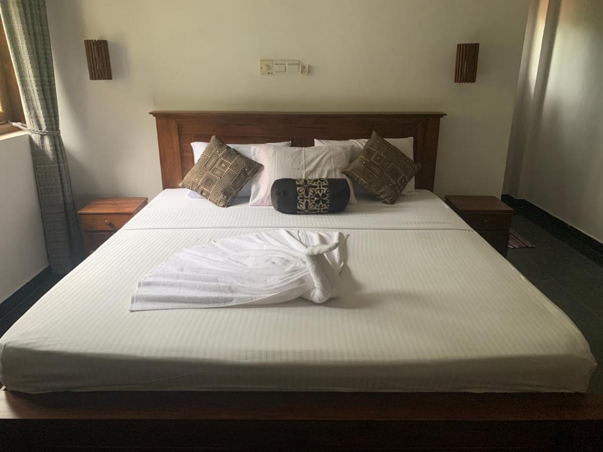 Why Not Mansion Hostel Habaraduwa Central Εξωτερικό φωτογραφία